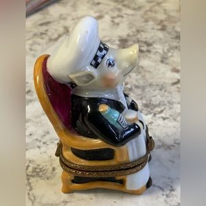 Adorable Kitchen Pig Limoge box!